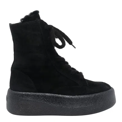 Vic Matie Round-toe Lace-up Boots In Black