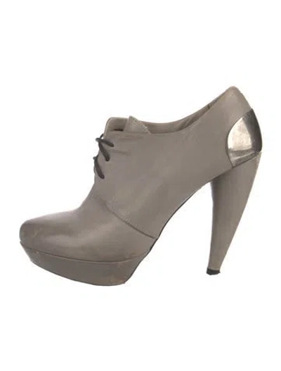 Pre-owned Vic Matie Leather Pumps In Gray