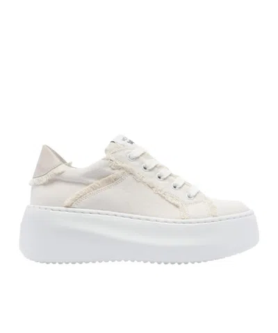 Vic Matie Round Toe Low-top Sneakers In White