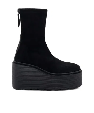 Vic Matie Round-toe Platform Ankle Boots In Black