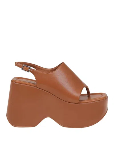 Vic Matie Leather Flip Flops There In Light Brown