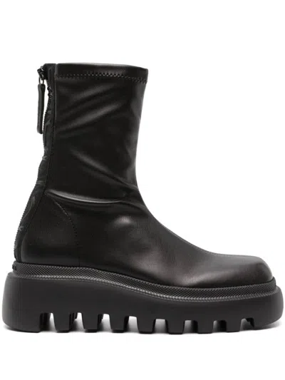 Vic Matie Saudi Bootie In Black