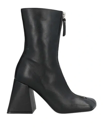 Vic Matie Vic Matiē Woman Ankle Boots Black Size 8 Leather