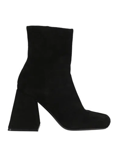 Vic Matie Vic Matiē Woman Ankle Boots Black Size 8 Leather