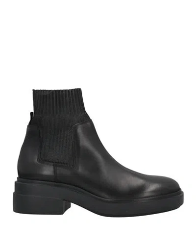 Vic Matie Vic Matiē Woman Ankle Boots Black Size 9 Soft Leather