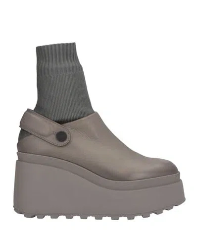 Vic Matie Vic Matiē Woman Ankle Boots Grey Size 7.5 Soft Leather, Textile Fibers