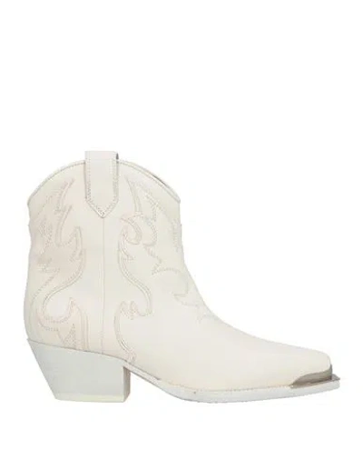Vic Matie Vic Matiē Woman Ankle Boots White Size 8 Leather