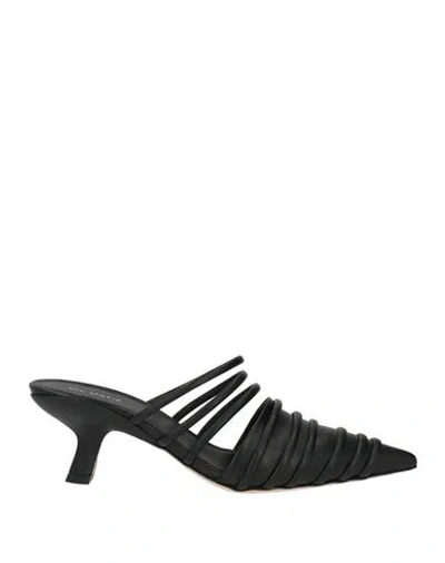 Vic Matie Vic Matiē Woman Mules & Clogs Black Size 9.5 Leather