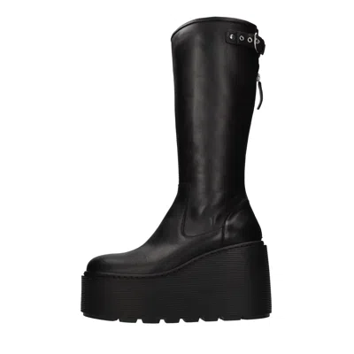 Vic Matie With Heel In Black
