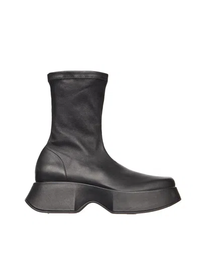 Vic Chic Leather Ankle Boots In Black