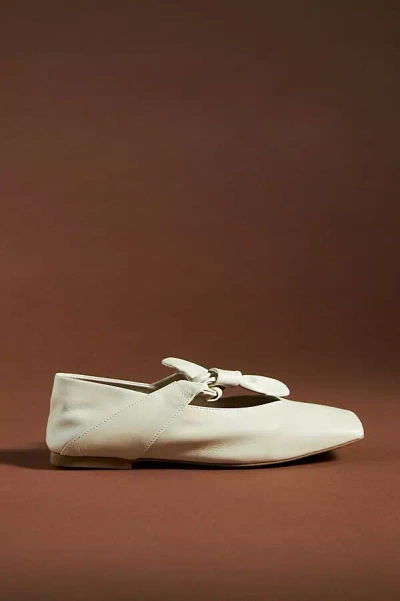 Vicenza Bow Mary Jane Flats In White