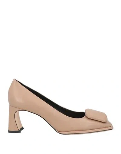 Vicenza ) Woman Pumps Light Brown Size 8 Calfskin In Animal Print