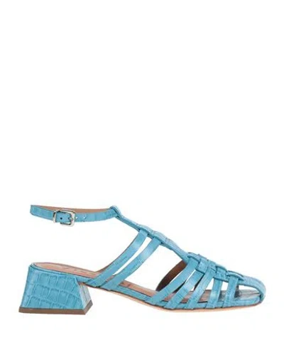 Vicenza ) Woman Sandals Azure Size 8 Leather