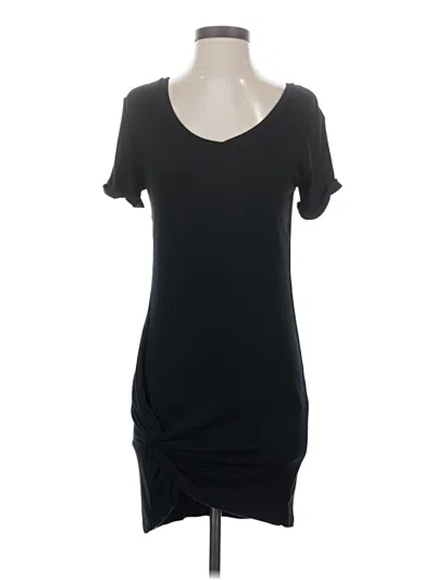Pre-owned Vici Casual Dress In Black