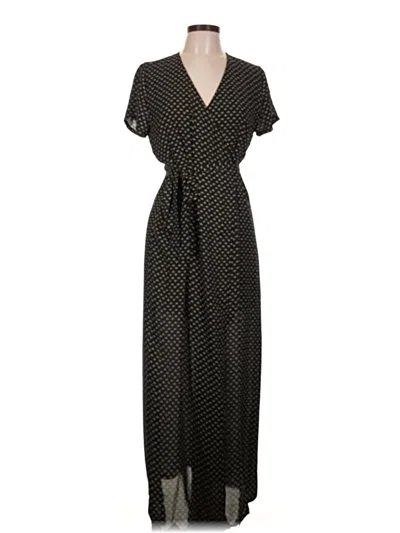 Pre-owned Vici Casual Dress In Black
