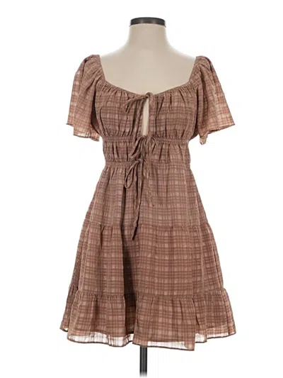 Pre-owned Vici Casual Dress In Brown
