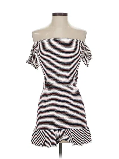 Pre-owned Vici Casual Dress In Red