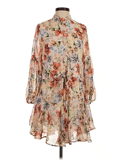 Pre-owned Vici Casual Dress In Tan