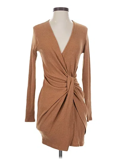 Pre-owned Vici Casual Dress In Tan