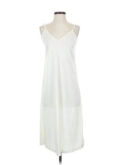 Pre-owned Vici Casual Dress In White