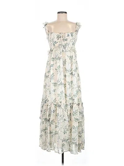 Pre-owned Vici Casual Dress In White