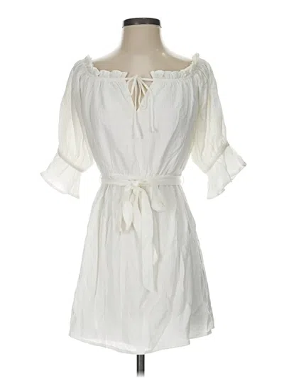 Pre-owned Vici Casual Dress In White