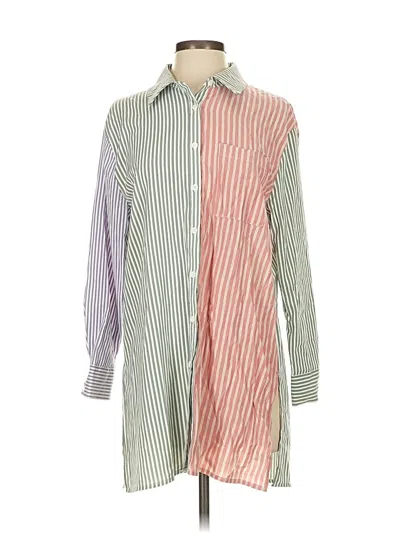 Pre-owned Vici Long Sleeve Blouse In Green