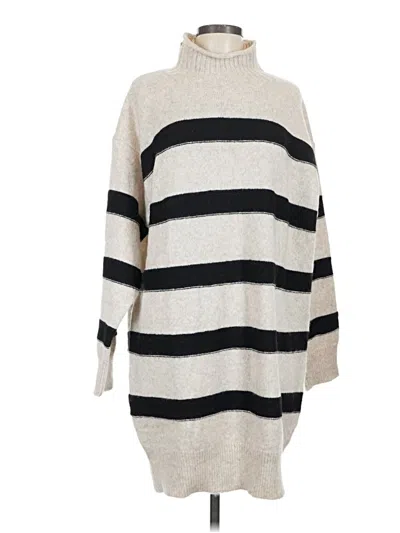 Pre-owned Vici Pullover Sweater In Ivory