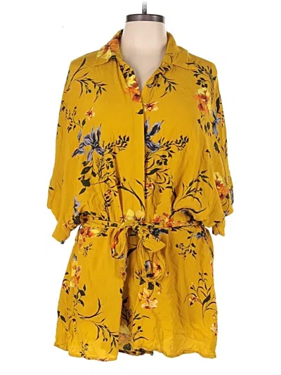 Pre-owned Vici Romper In Yellow