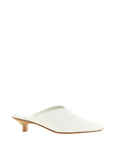 Vicini Lavenue Leather Mules In White