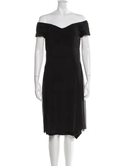 Pre-owned Vicky Tiel Silk Knee-length Dress In Black