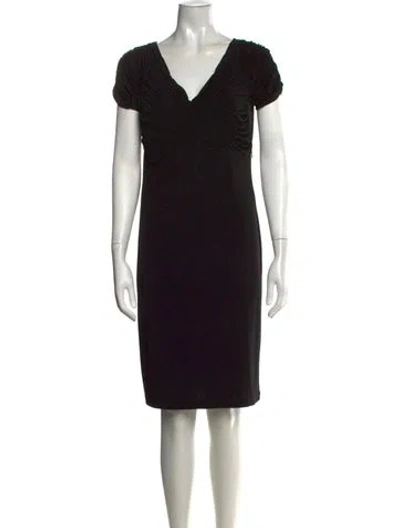 Pre-owned Vicky Tiel V-neck Knee-length Dress In Black