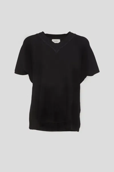 Vicolo Maglia Nera Con Scollo A V In Black