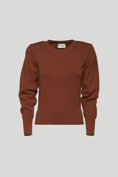 Vicolo Maglione Marrone Con Spalle A Sbuffo