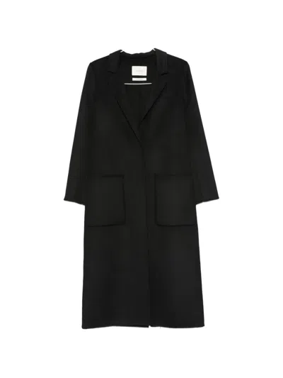 Vicolo Notched-lapels Single-breasted Coat In Black