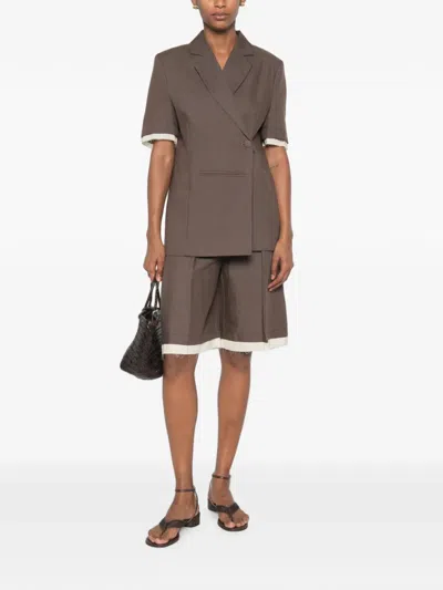 Vicolo Pleated Shorts In Brown