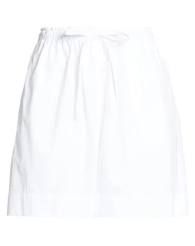 Vicolo Woman Shorts & Bermuda Shorts White Size S Cotton