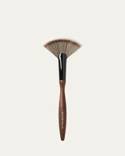 Victoria Beckham Brush 14, Fan