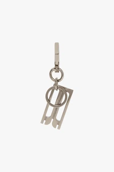 Victoria Beckham Charm Keyring In Silver In Gray