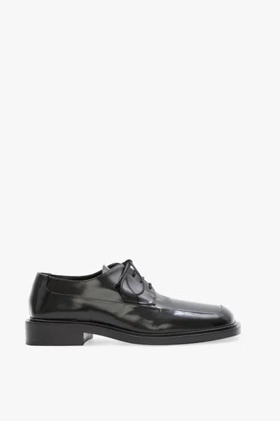 Victoria Beckham Flat Lace-up Shoe In Black Leather