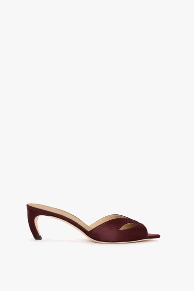 Victoria Beckham Harlow Mask Mule 55 In Burgundy