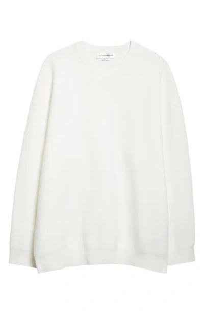 Victoria Beckham Relaxed Fit V-neck Chenille Sweater In Gray