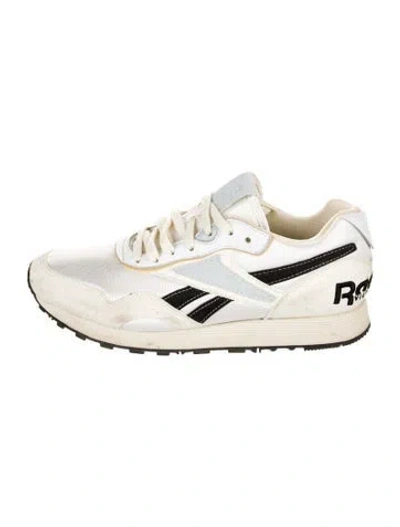 Pre-owned Victoria Beckham Suede Athletic Sneakers In White