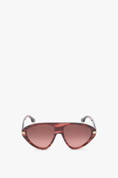 Victoria Beckham Visor Sunglasses In Striped Wine In Brown