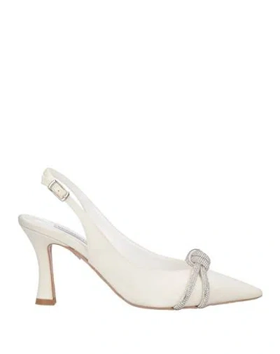 Victoria Chris Napoli Woman Pumps White Size 8 Textile Fibers