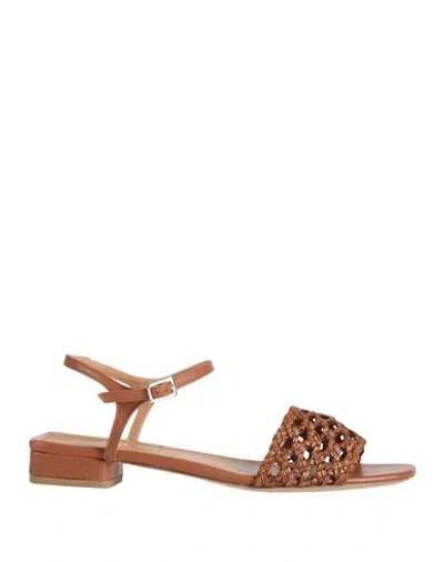 Victoria Petra Woman Sandals Brown Size 11 Textile Fibers