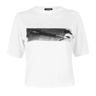 Victoria Rainer Women's Classic Fit T-shirt "pipe"- White