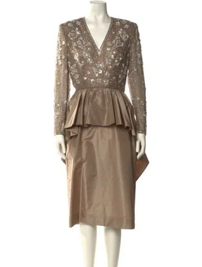 Pre-owned Victoria Royal Ltd V-neck Knee-length Dress In Neutral