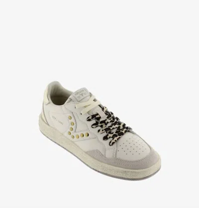 Victoria Women's Smash Shoes In Crema In White