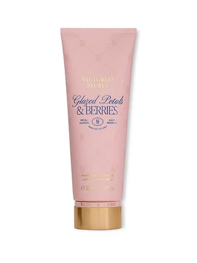 Victoria's Secret Beauty Body Fragrance Glazed Petals & Berries Lotion In Gray